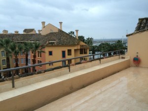 Dachgeschosswohnung zu verkaufen auf Puerto de Sotogrande, San Roque, Cádiz, Spanien
