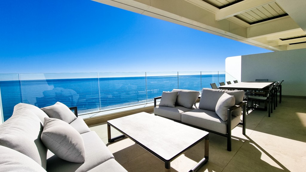 Exclusive Resale Penthouse in Estepona (2 of 33)