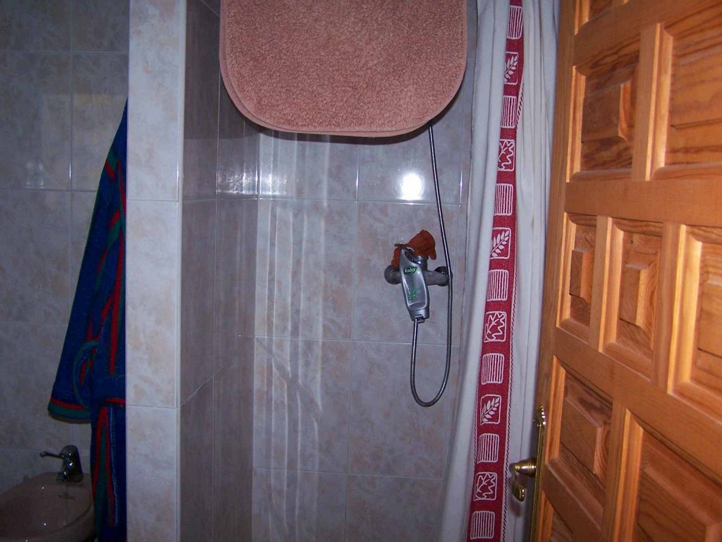 master bedroom shower room