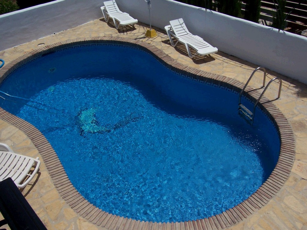 pool (a)