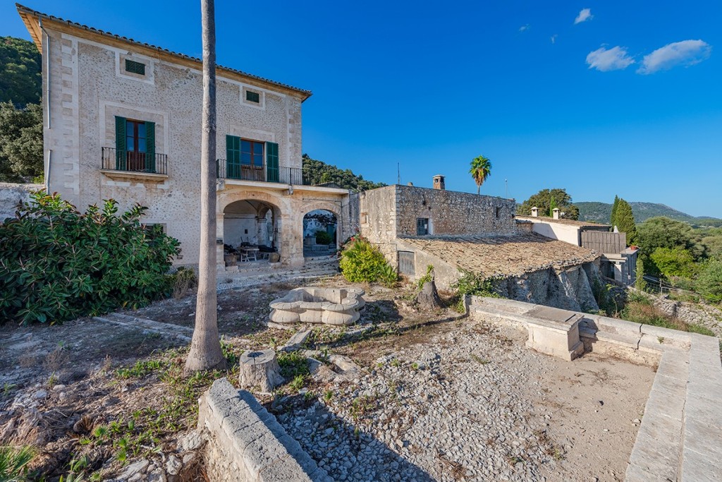Country Home for sale in Campanet, Mallorca