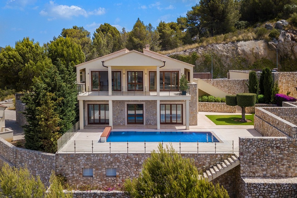 Villa for sale in Capdepera, 
