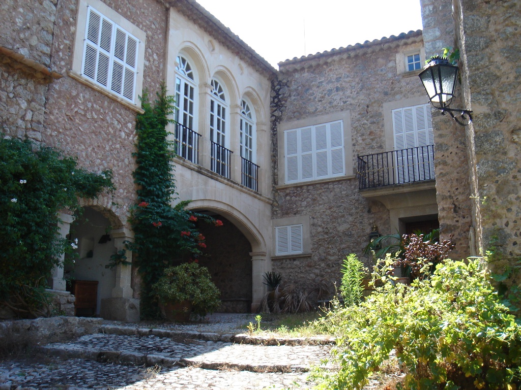 Mansion for sale in Escorca, 