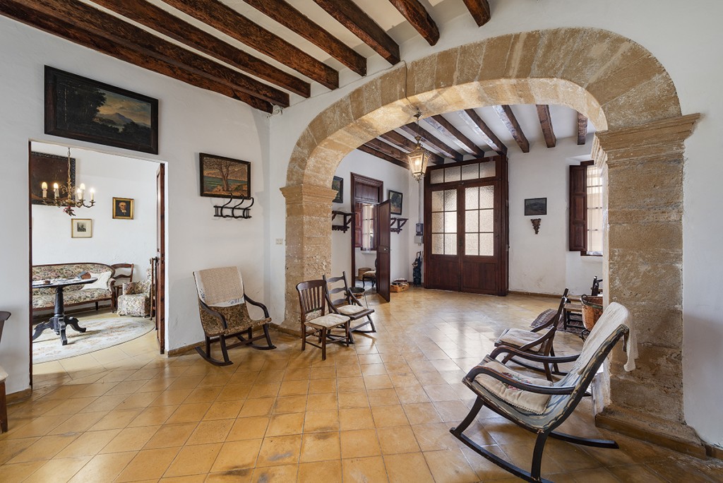 Palatial Townhouse for sale in Pollença, Mallorca