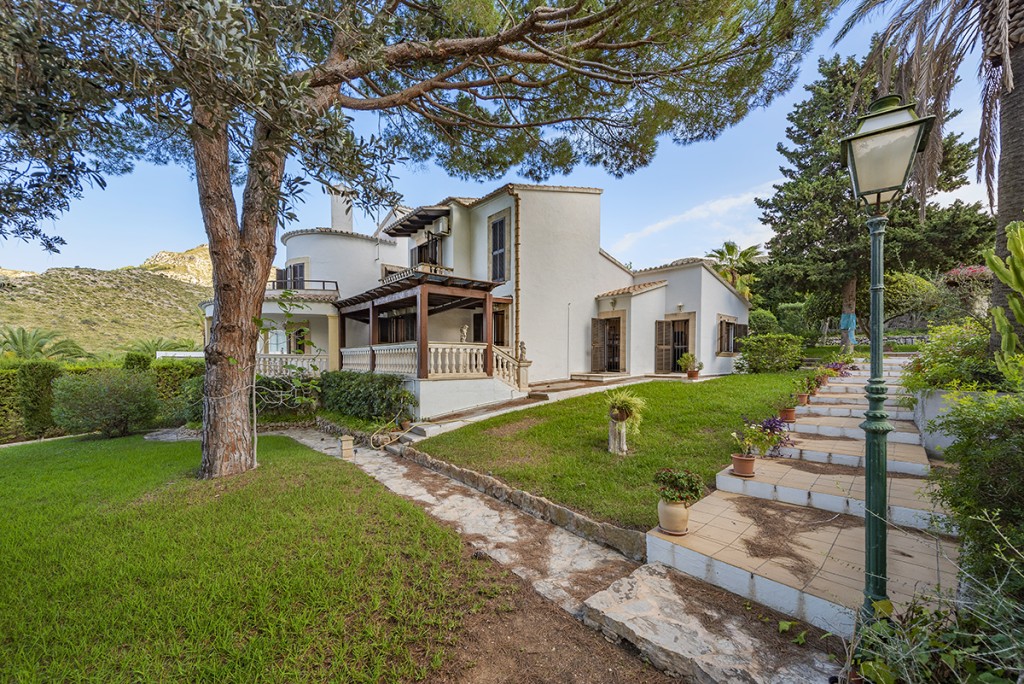 Detached Villa for sale in Alcúdia, 