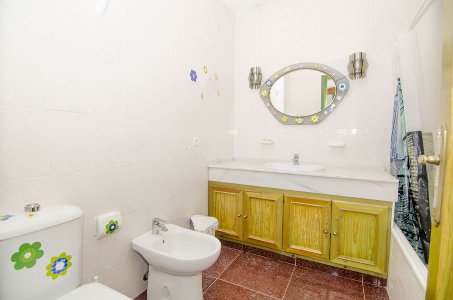 guest-bathroom2
