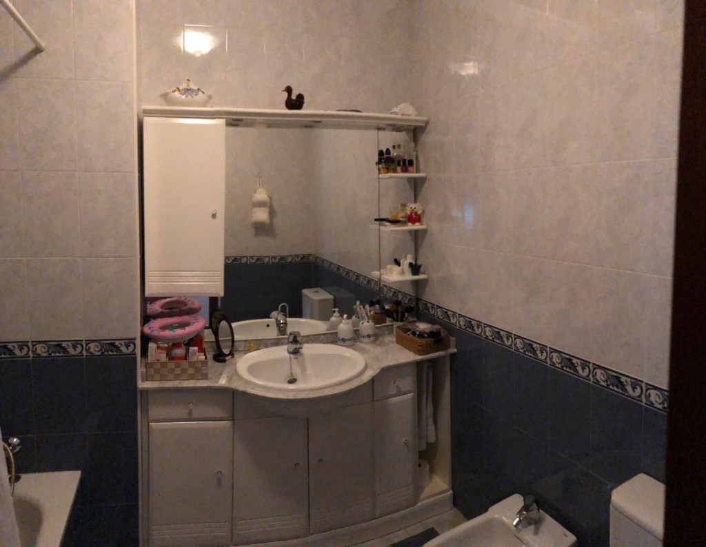 bathroom2