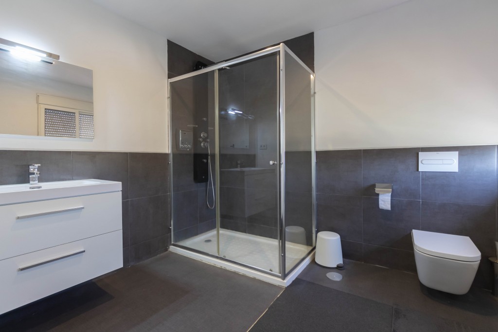 23HC022 - Bathroom en suite 4.1