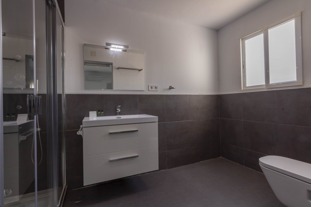 23HC022 - Bathroom en suite 6.1
