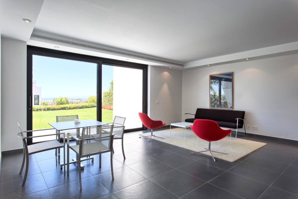 Contemporary Villa with Stunning Views Benahavis (35)