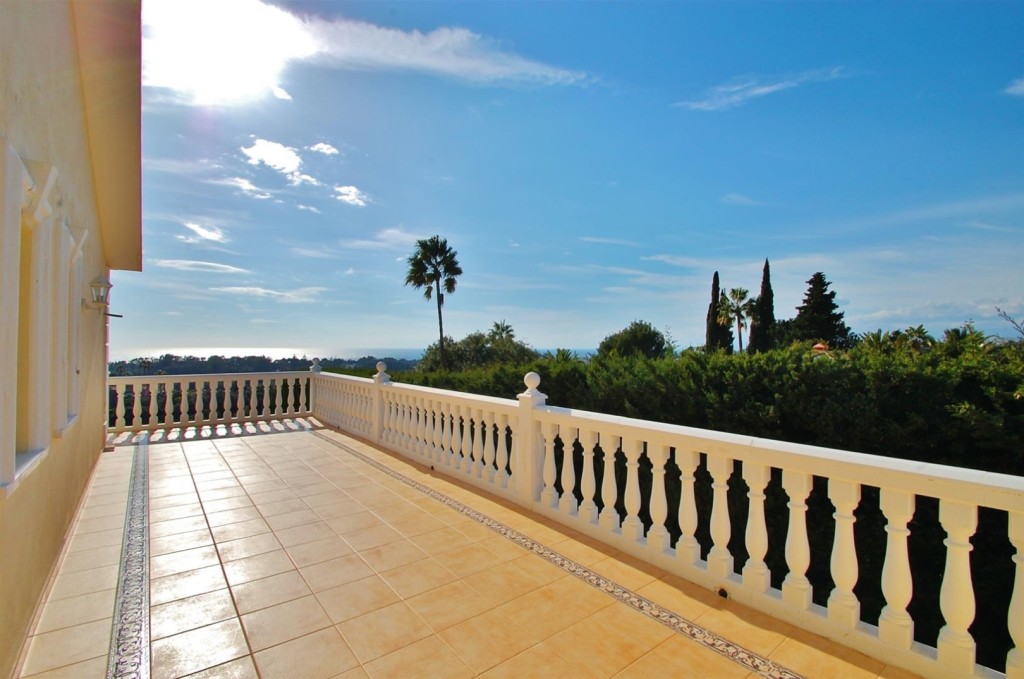 Luxury Villa for sale East of Marbella (26) (Large)