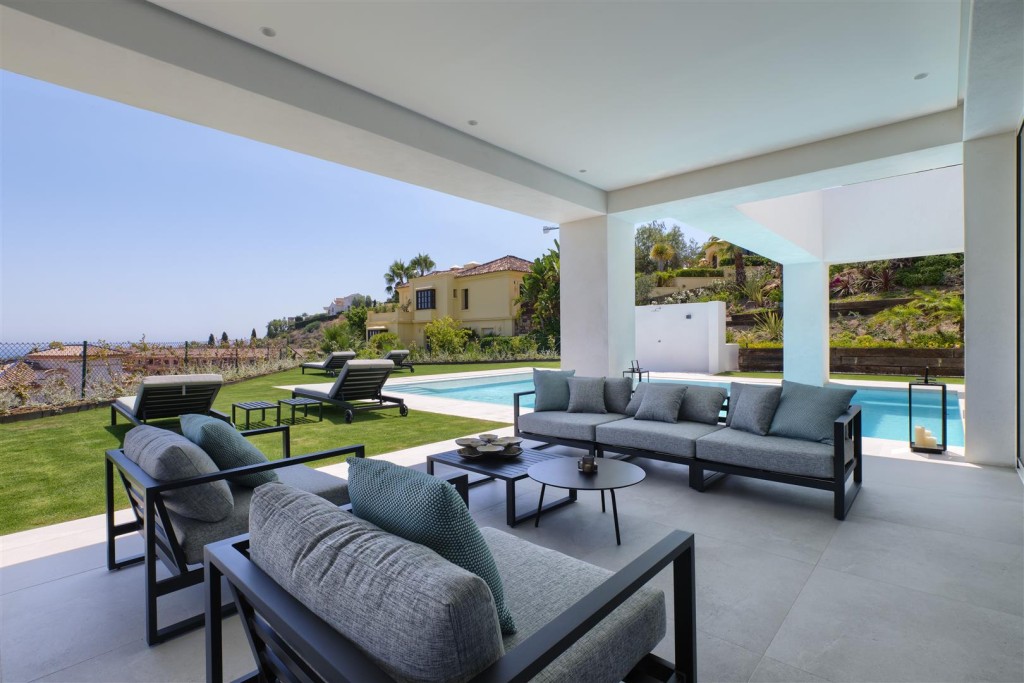 New Contemporary Villa for sale Benahavis (28) (Large)