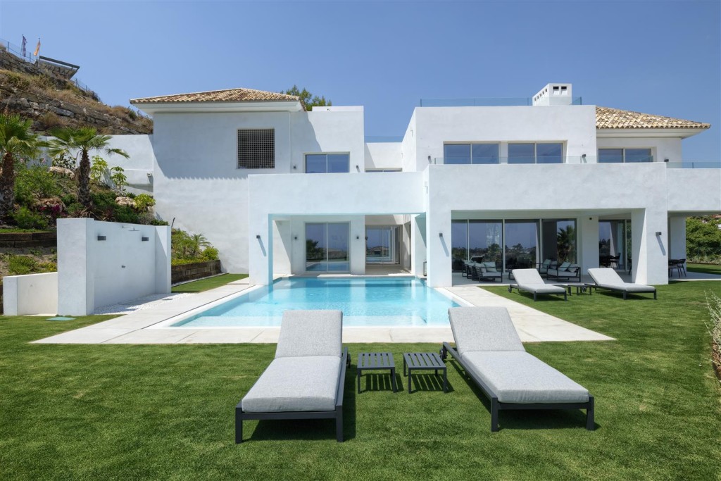 New Contemporary Villa for sale Benahavis 30 (Large)
