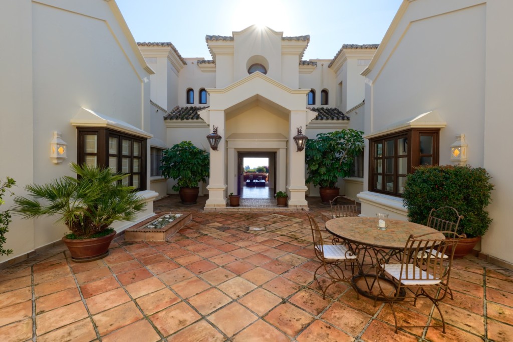 Luxury Villa for sale Marbella Golden Mile (21) (Grande)