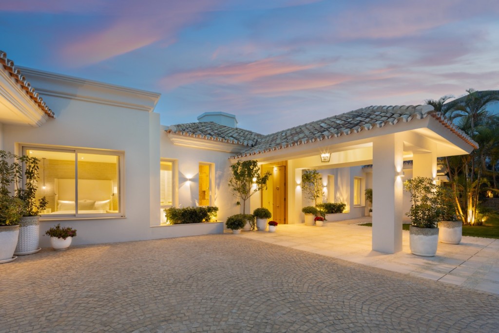 Luxury Mansion Nueva Andalucia Marbella (11)