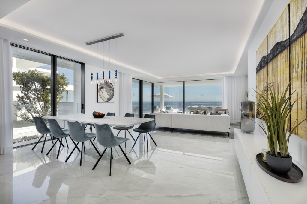 Frontline Beach Luxury Apartment Estepona (18)
