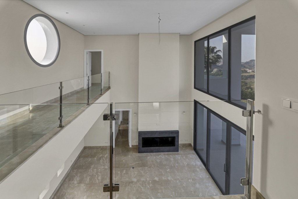 Luxury Modern Villa Benahavis (23)