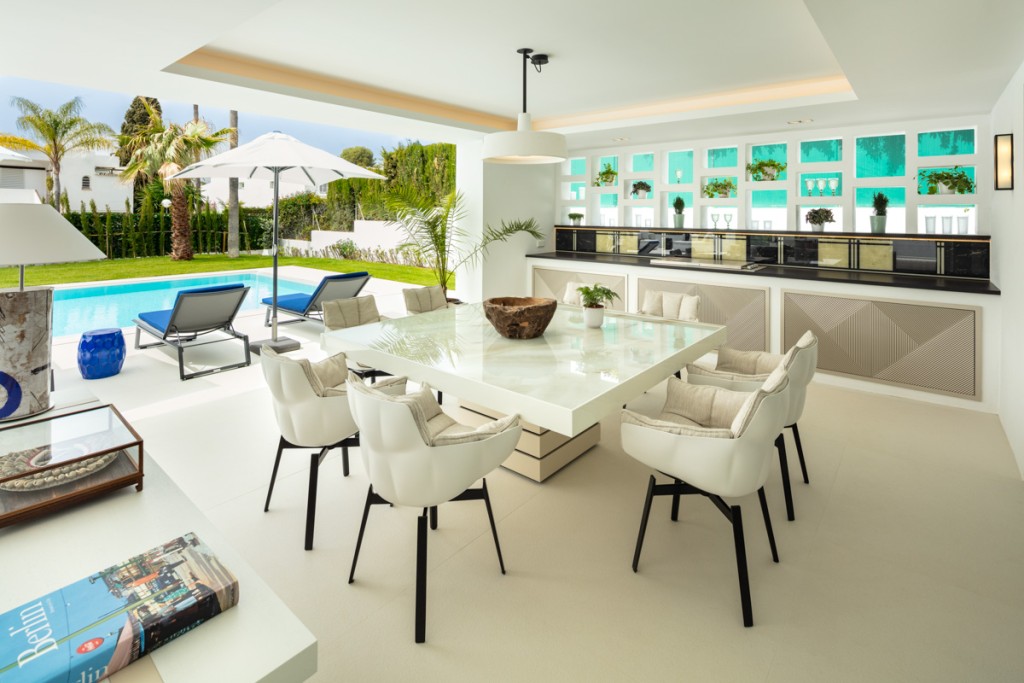Contemporary Villa for sale Nueva Andalucia (23)