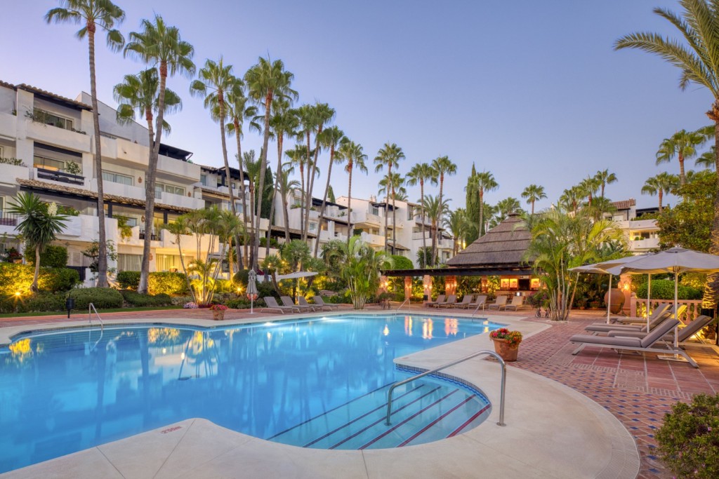 Luxury Groundfloor Apartment Marbella Golden Mile (1)