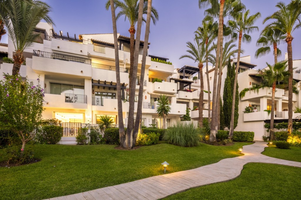 Luxury Groundfloor Apartment Marbella Golden Mile (22)