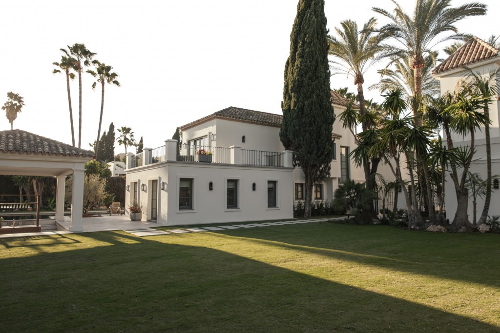 Elegant Luxury Villa Nueva Andalucia Marbella (3)
