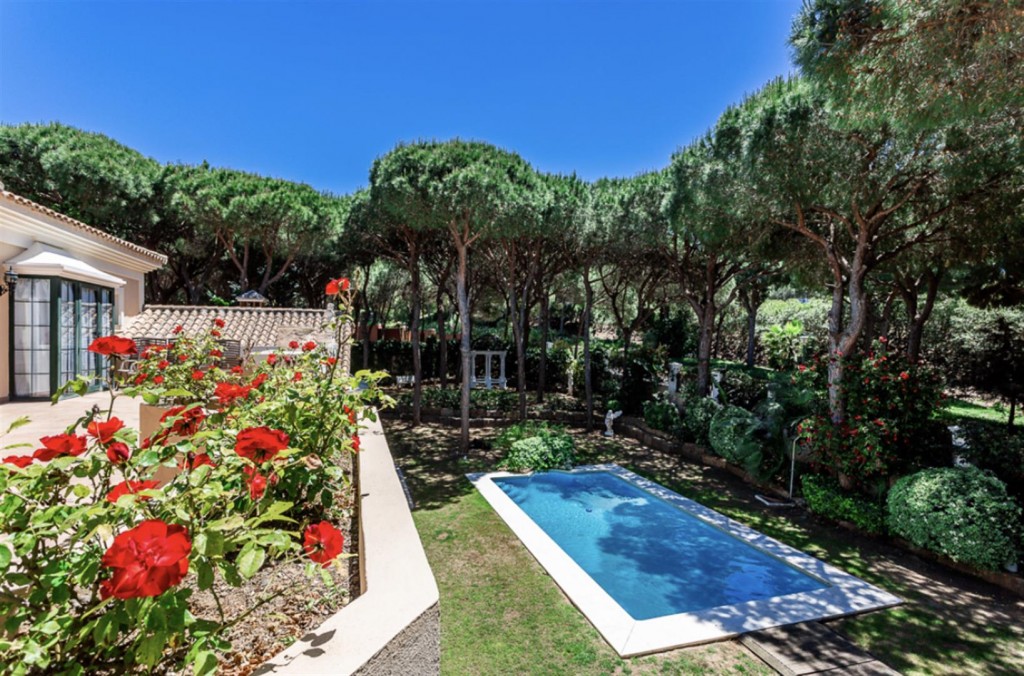 Villa for sale East Marbella Spain (25) (Large)