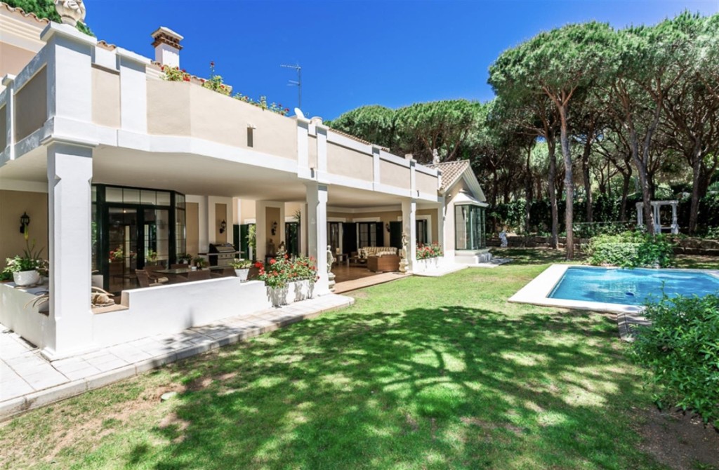 Villa for sale East Marbella Spain (27) (Large)