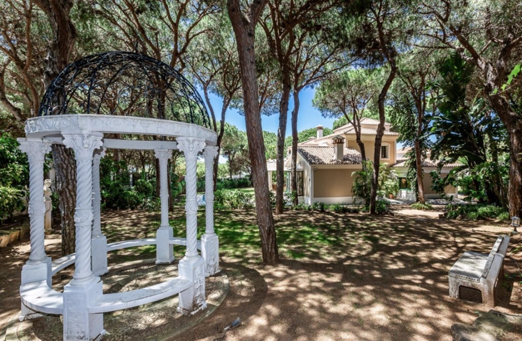 Villa for sale East Marbella Spain (20) (Large)