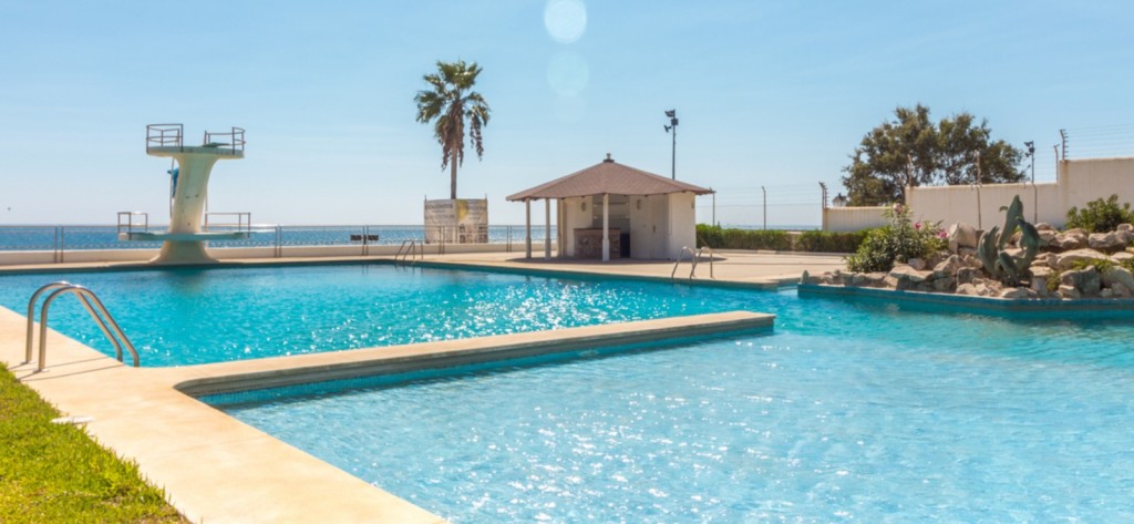 Beachfront villa for sale Fuengirola Spain (2)