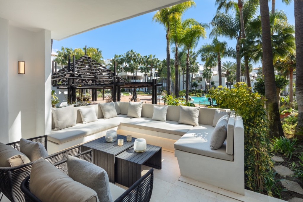 Golden Mile Frontline Beach Luxury Apartment (3)