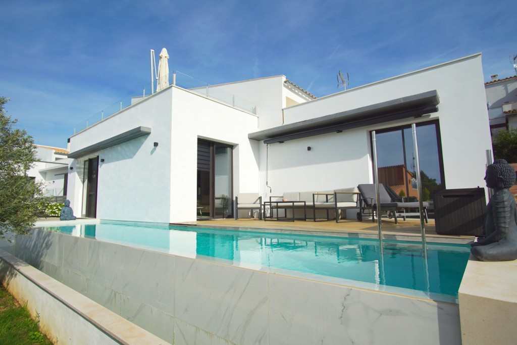 villa-with-pool-bonaire
