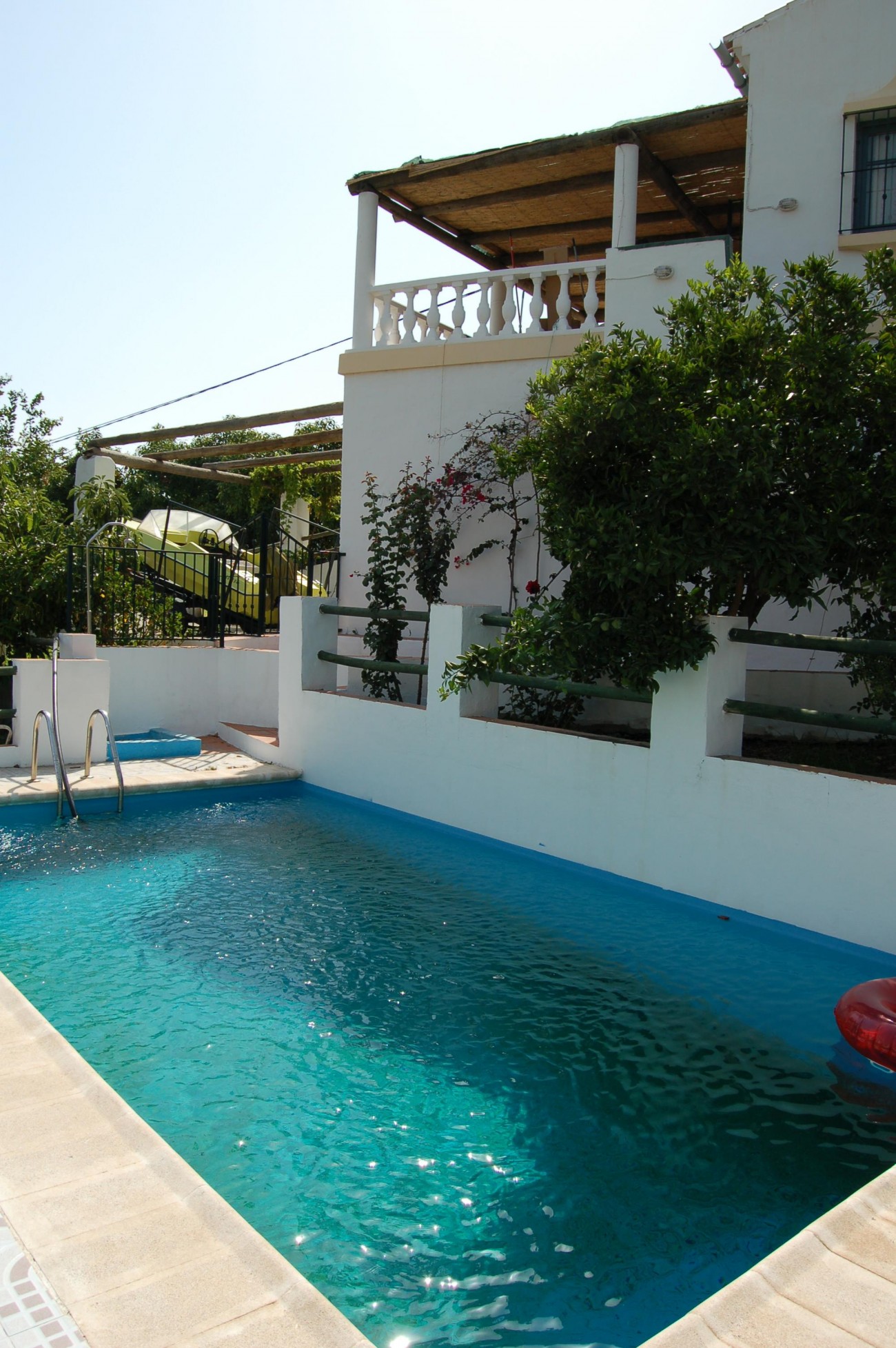 pool & villa