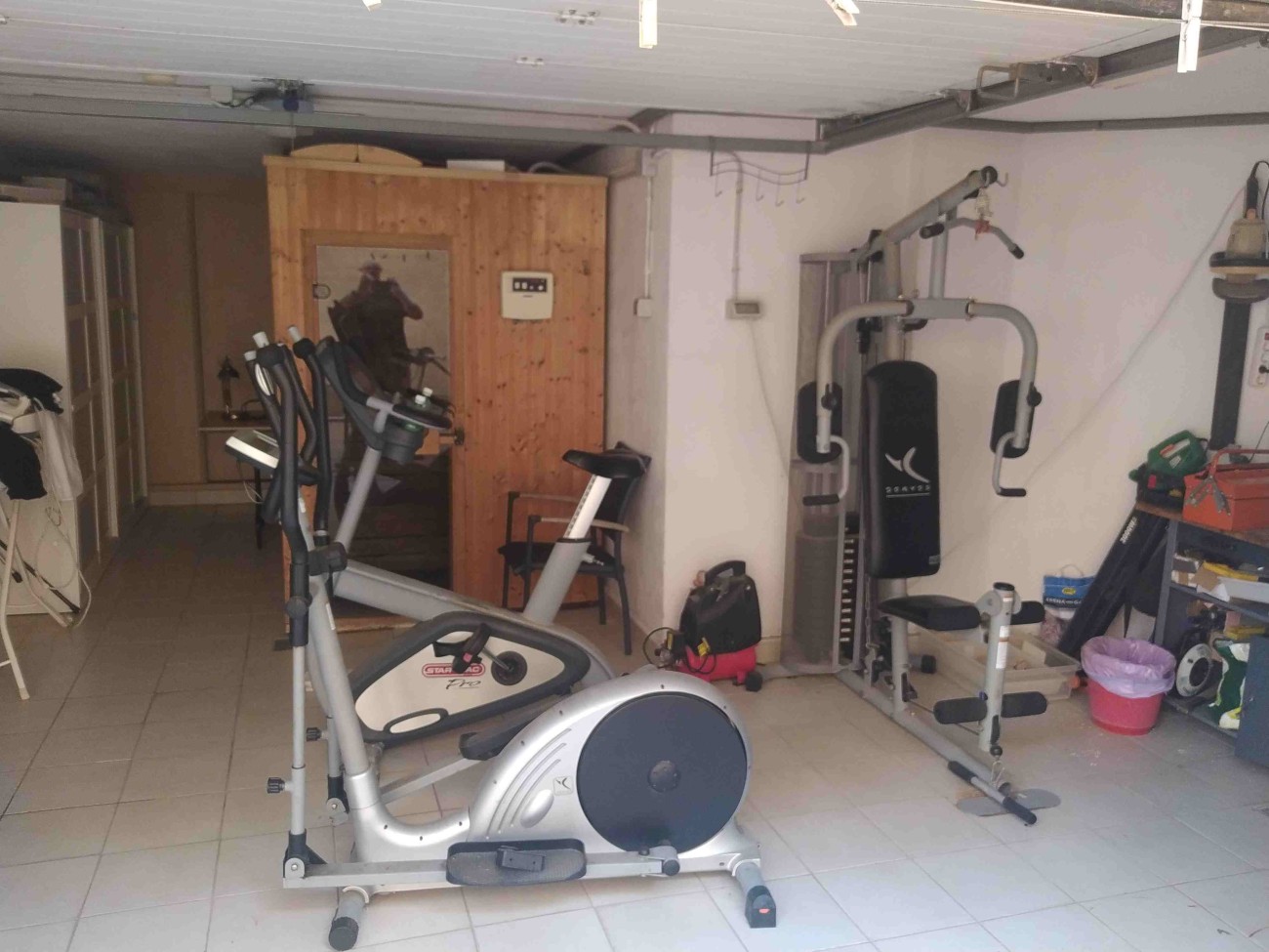 sauna and excercise area
