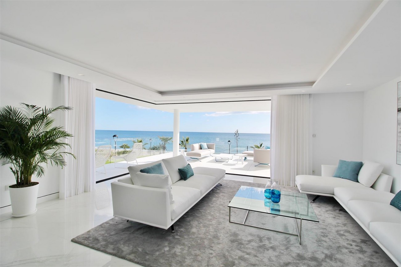 Beachfront luxury Apartments for sale Marbella Spain (12) (Large)